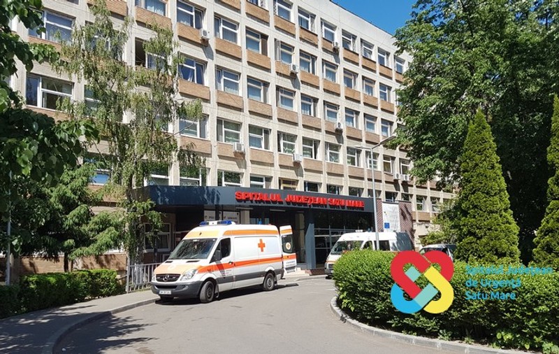 Un bărbat a murit după ce s-a aruncat de la etajul doi al Spitalului Județean Satu Mare