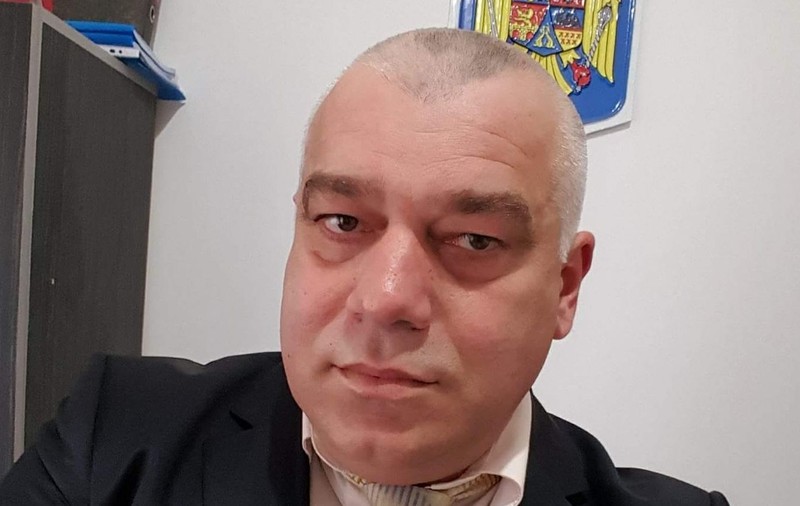 Primar PSD, derapaj după discursul lui Zelenski din Parlamentul României: „Băi, saltimbancule, Ceaușescu a lăsat o țară liberă, tu ți-ai ruinat țara”. Îl face „creatură sorosistă”