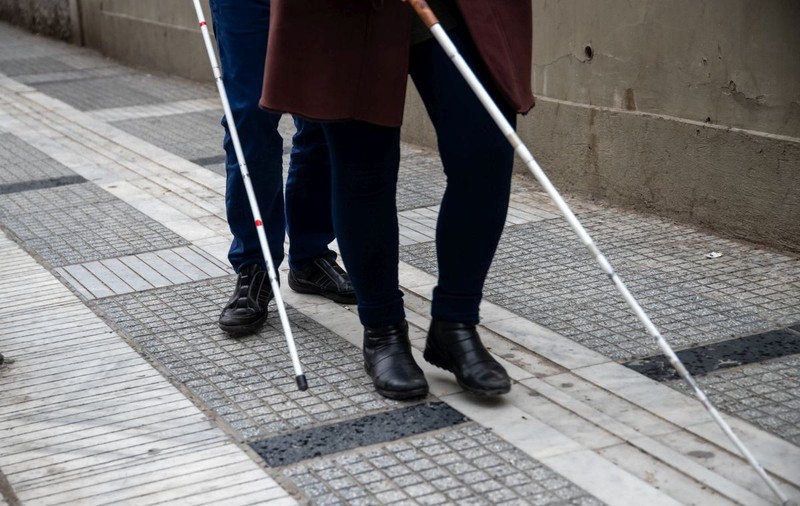 Un elev cu COVID de la un liceu de nevăzători din Târgu Frumos a fost trimis acasă cu trenul