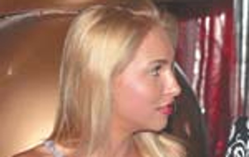 Andreea Spataru, scuipata  de fostul iubit