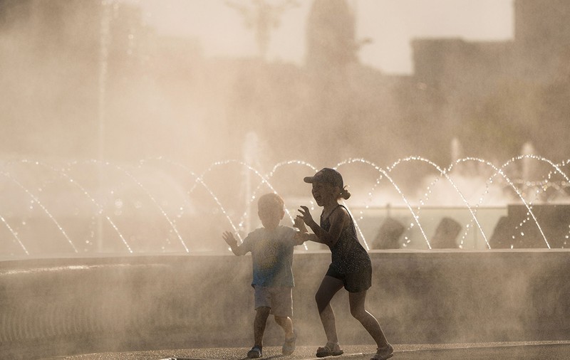Prognoză specială pentru Bucureşti: Vremea se menţine caniculară până joi seara
