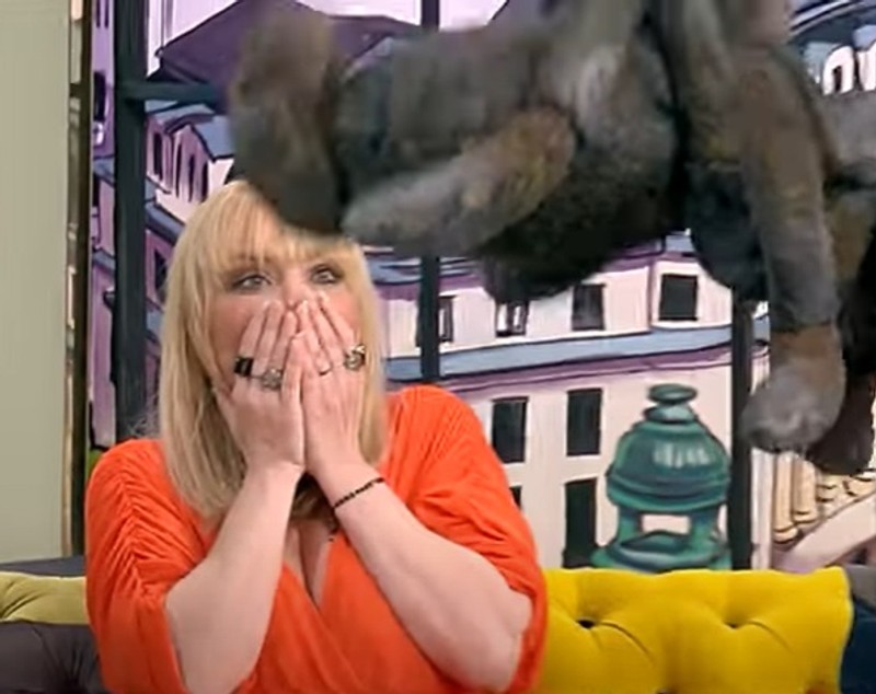 Cristina Cioran l-a pălmuit pe Cătălin Măruță în emisiunea lui de la Pro TV. Vedeta nu s-a abținut la gestul prezentatorului: „Asta ce a fost?”