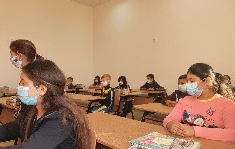Eroare gravă la DSP Vaslui: două eleve cu COVID-19, anunțate la liceul greșit