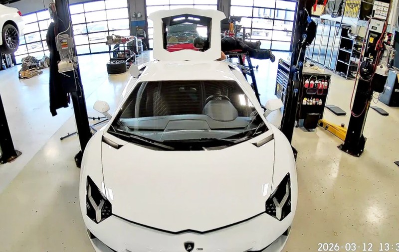 Un Lamborghini Aventador a fost reparat cu o piesă de Ford Focus de 30 de ori mai ieftină: „Funcționează perfect”