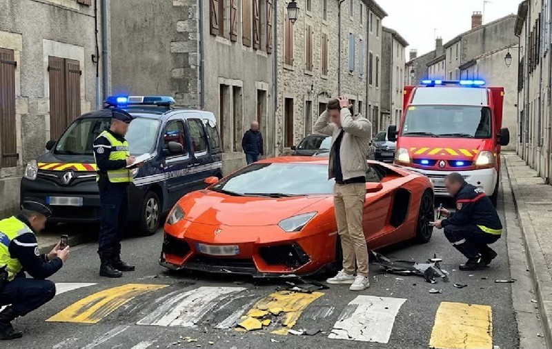 A închiriat un Lamborghini la 21 de ani, iar un simplu limitator de viteză i-a adus o notă de plată uriașă