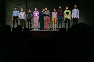 Actorii Florin Hrițcu, Lucreția Mandric, Cristina Mihăilescu, Corina Grigoraș, Ruxandra Maniu, Andrei Merchea Zapotoțki, Nora Covali, Emanuel Becheru, Paul Ovidiu Cosovanu, Dragoș Ionescu