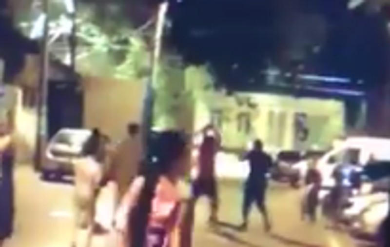 Scene violente în cartierul Rahova, pornite de la o ceartă între copii. Părinte bătut cu bâta și lăsat inconștient. Agresorul a fost reținut