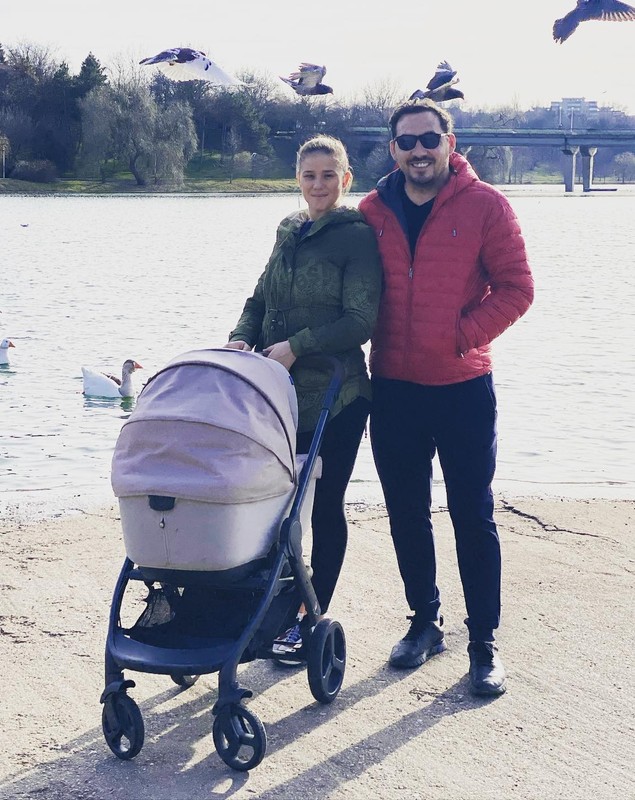 Ștefan Stan face naveta în Germania pentru a-și vedea fetițele: „E greu să stai zile sau săptămâni fără copii”. De ce nu se mută acolo