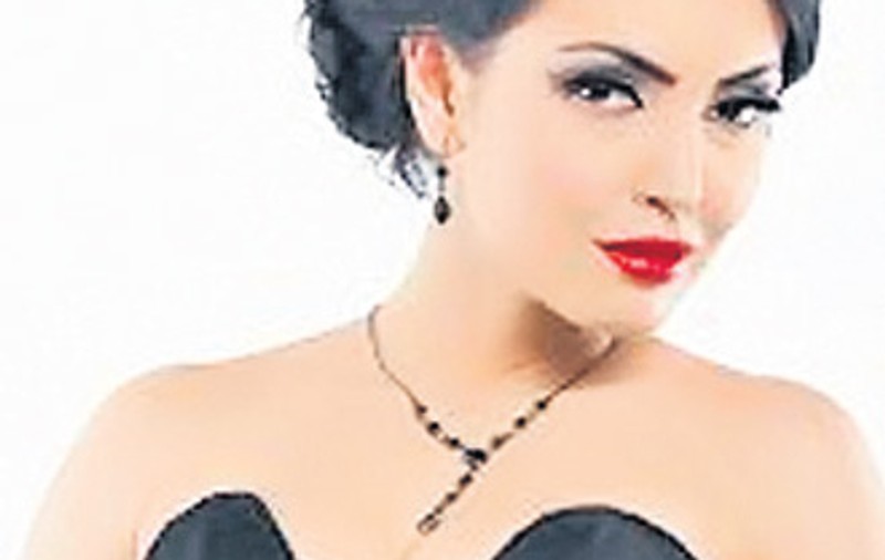 Andreea Mantea A LUAT-O PE URMELE lui Viorel Lis