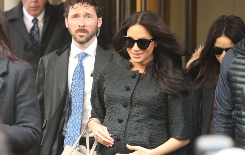 FOTO | Meghan Markle a petrecut alături de prieteni în New York. Cu cine a fost văzută Ducesa de Sussex
