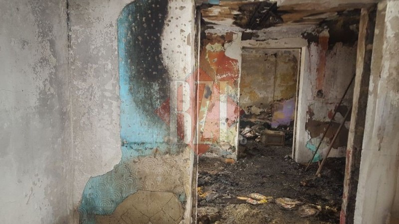 Imagine din casa distrusă din cauza incendiului sursă foto: bzi.ro