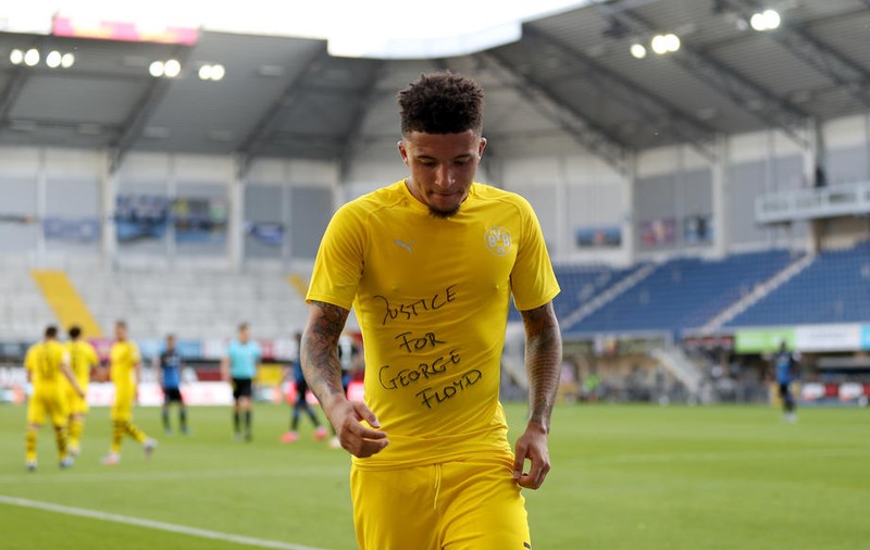 Trei fotbaliști din Bundesliga, cercetați de federația germană pentru mesajele pro-George Floyd