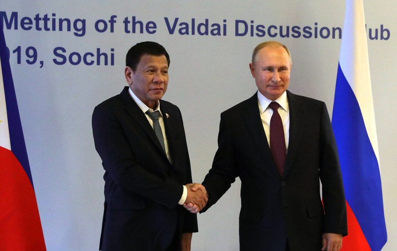 Președintele din Filipine: „Eu omor criminali, nu copii și bătrâni" ca Vladimir Putin