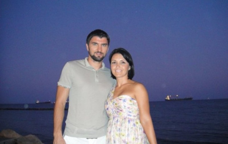 Mihalcea o ţine din petrecere în petrecere