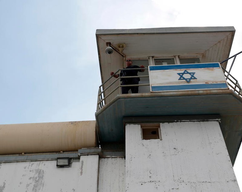 Șase teroriști palestinieni au evadat dintr-o închisoare din Israel, printr-un tunel