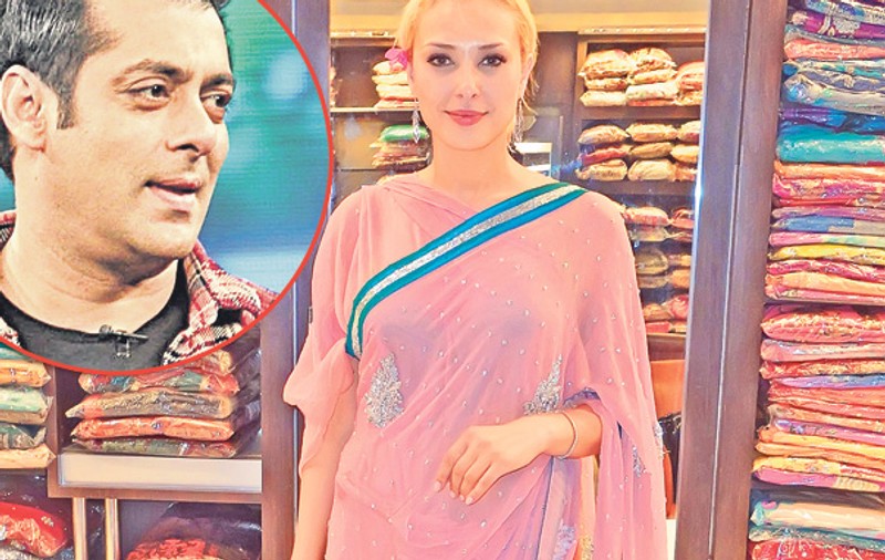 IULIA VÂNTUR S-A CĂSĂTORIT? Românca poartă "VERIGHETA INDIANĂ" | FOTO