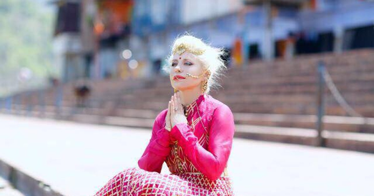 Loredana Groza face yoga în Parcul Izvor. “Pentru al doilea an consecutiv, voi lua…”