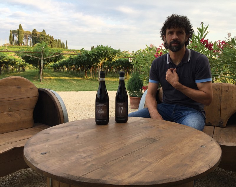INTERVIU EXCLUSIV | Damiano Tommasi, despre fotbalul din România: ”Tinerii voștri au fost vânduți pe bani mulți, și-au pierdut și capul, și spiritul pentru echipa națională!”. Dialog spumos, printre vii, la un pahar de vin cu amprentă personală, cu fostul internațional italian | FOTO