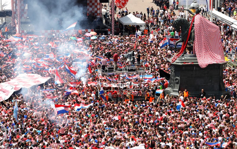Croația, întâmpinată de o mulțime de fani la Zagreb. Vicecampionii mondiali, primiți pe covorul roșu