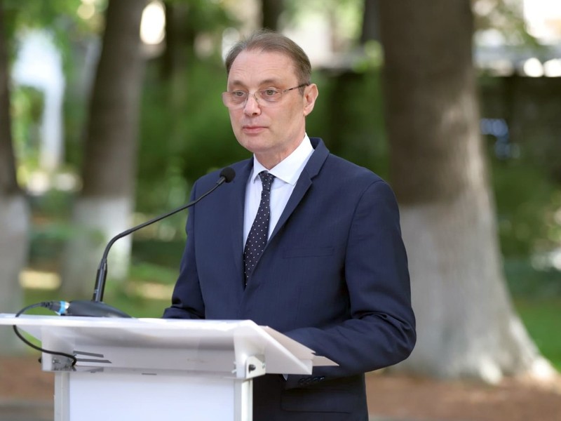Premierul desemnat Luca Niculescu este optimist că Guvernul său poate trece de Parlament. Foto: Dumitru Angelescu / Libertatea