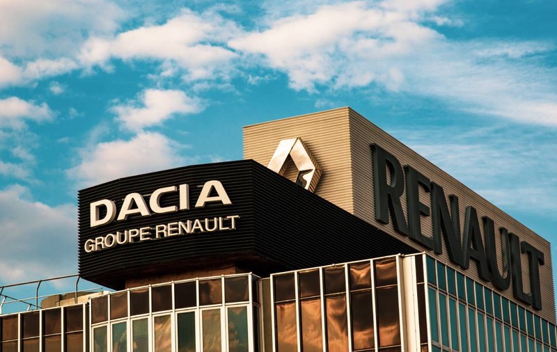 Vânzările Dacia au scăzut în primul trimestru din 2025, în timp ce Renault continuă să crească pe piața europeană