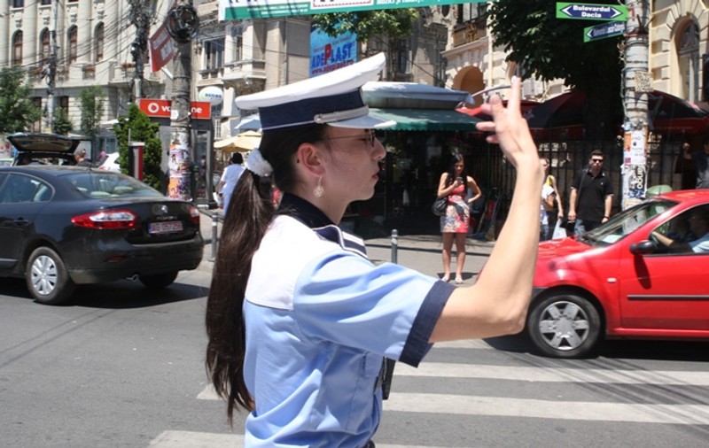 Poliţişti vorbitori de limba engleză şi spaniolă, în Capitală. Vezi ce alte măsuri au mai fost stabilite pentru FINALA UEFA