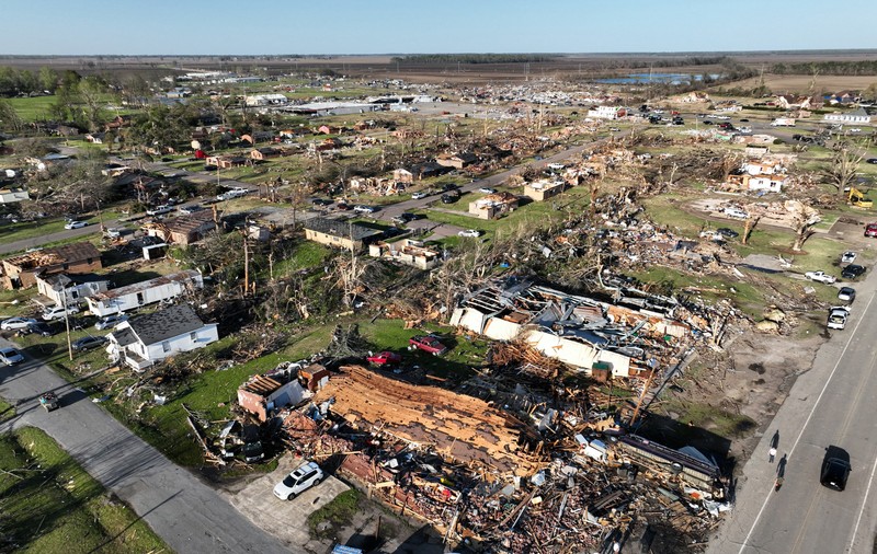 Stare de urgenţă în Mississippi, după ce a fost grav lovit de tornade. Cel puțin 25 de morți și zeci de clădiri distruse