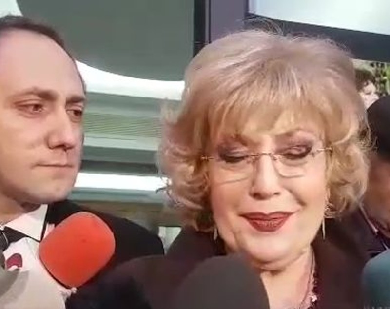 Corina Chiriac, în lacrimi la căpătâiul Stelei Popescu. "Pe mine nu m-a văzut nimeni niciodată plângând" | VIDEO EXCLUSIV