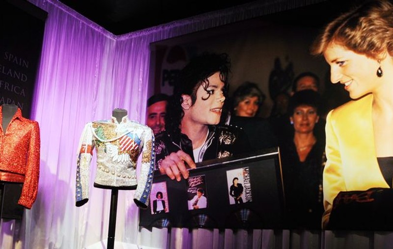 Obiectele lui Michael Jackson, expuse la Londra