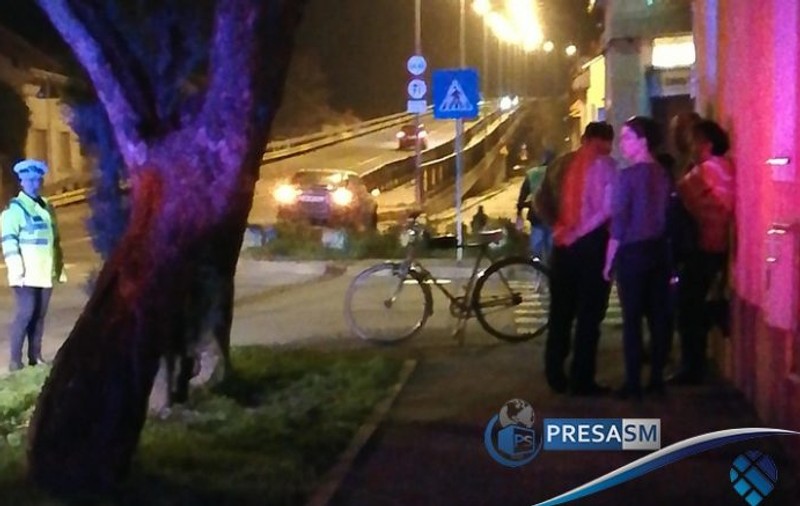 Un biciclist din Satu Mare simula accidente auto, pentru a le cere despăgubiri șoferilor nevinovați (Video)