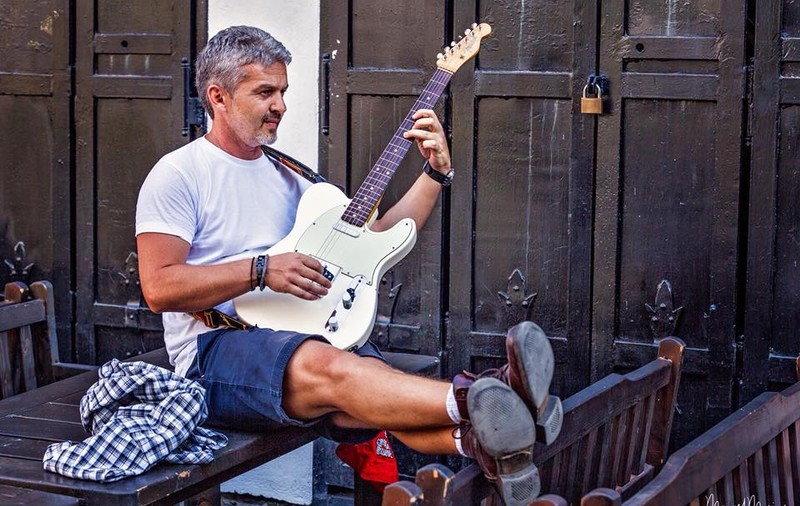 Flaviu Crișan e cel mai rocker dintre actori. "Din '82, n-a trecut o zi fără să ascult o piesă AC/DC"