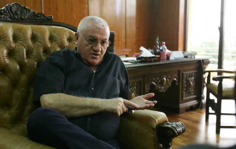 ”Marele” și ”bogatul” îl vor ajuta pe ”voluntarul” Mitică Dragomir