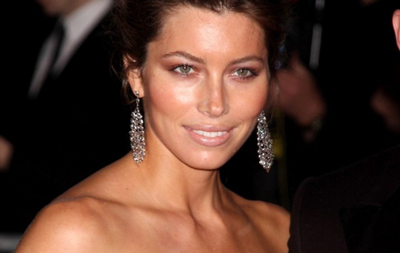 Jessica Biel e cu ochii pe Rihanna!