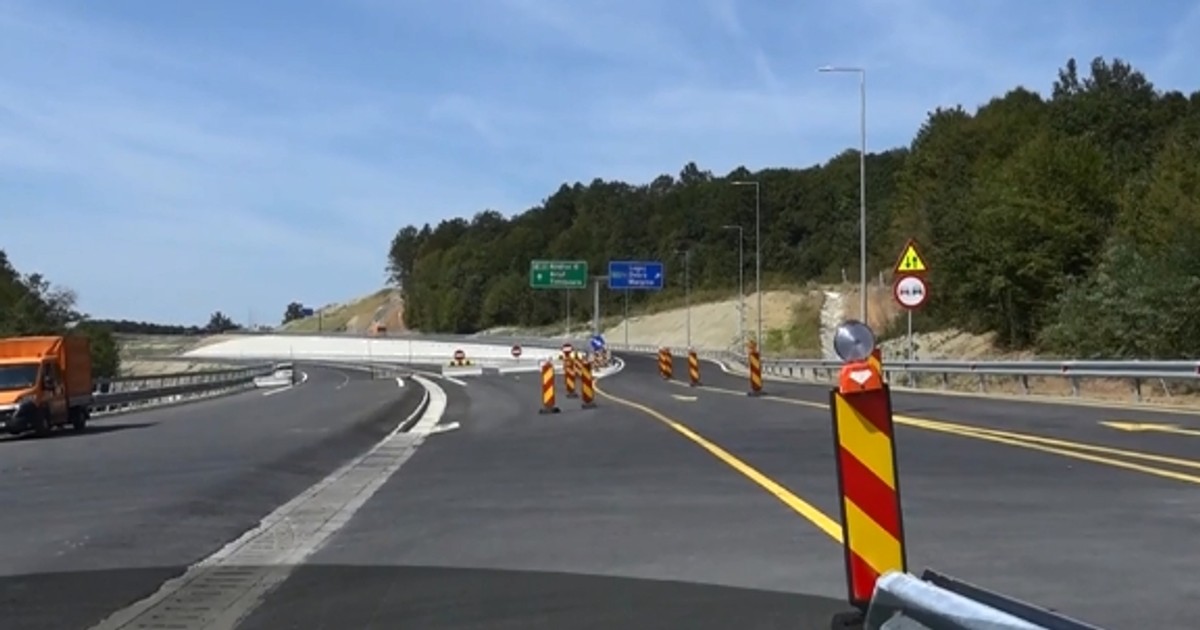 Un segment din autostrada Lugoj - Deva, care nici n-a fost dat în folosință, are deja nevoie de reparații! O porțiune s-a crăpat și riscă să o ia la vale