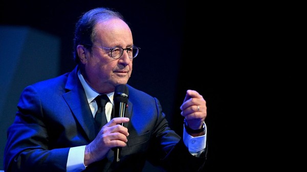Fostul președinte al Franței, François Hollande, ia în calcul o candidatură la alegerile din 2027. Sursă foto: Hepta