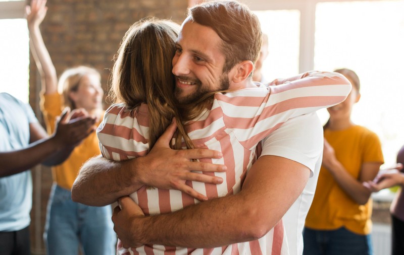 5 modalități (simple, dar de impact) prin care îți poți arăta aprecierea față de cei dragi 