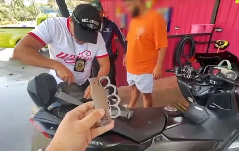 Bărbatul căutat prin Interpol a fost dat de gol de zgomotul motocicletei