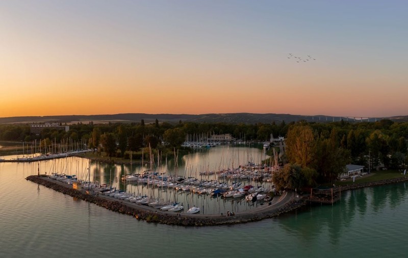 „Marea” din țara vecină care costă cu până la 2.430 de euro mai puțin decât o vacanță pe litoralul din Croația
