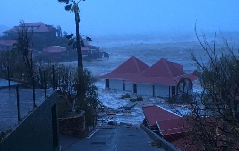 Vedete afectate de uraganul Irma. De la Donald Trump la Johhny Depp, nimeni nu a scăpat de efectele urgiei