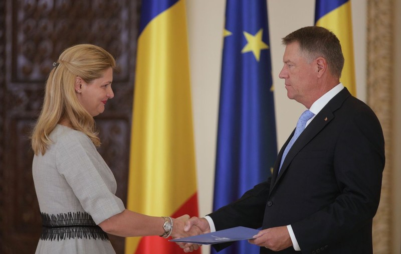 Ramona Mănescu, noul ministru de Externe: „Vreau să demonstrez că şi o femeie se poate ridica cu succes la înălţimea funcţiei”