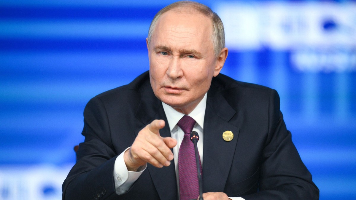 Imagine cu Vladimir Putin în timpul unei conferințe de presă după cel de-al 16-lea summit BRICS, 24 octombrie 2024.