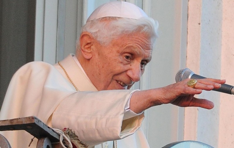 Fostul papă Benedict recunoaşte că a dat o declaraţie falsă în cazul unei anchete privind abuzurile sexuale asupra copiilor