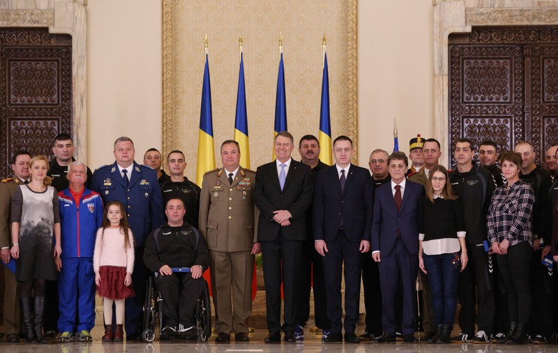 Eroii de la ”Invictus Games Toronto 2017”, decorați de președintele Klaus Iohannis: ”Faceți cinste României!”