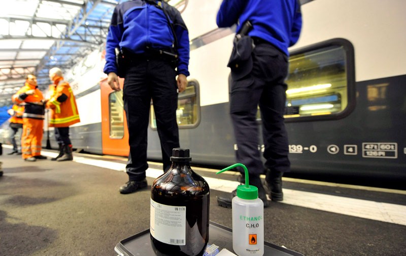 Recipiente cu virusul gripei porcine s-au spart într-un tren în Elveţia