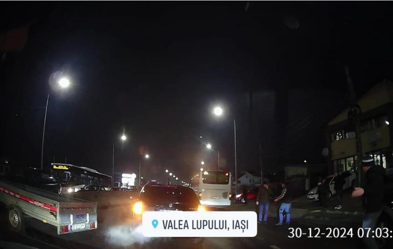 Adolescent din Iași mort pe trecerea de pietoni, lovit de un autobuz