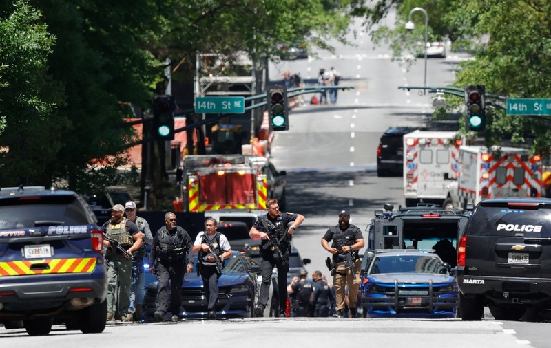 Atac armat într-o clădire medicală din Atlanta, soldat cu cel puțin un mort și 3 răniți