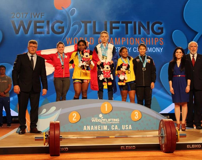 Loredana Toma a cucerit trei medalii de aur la Campionatele Mondiale de haltere pentru seniori / VIDEO
