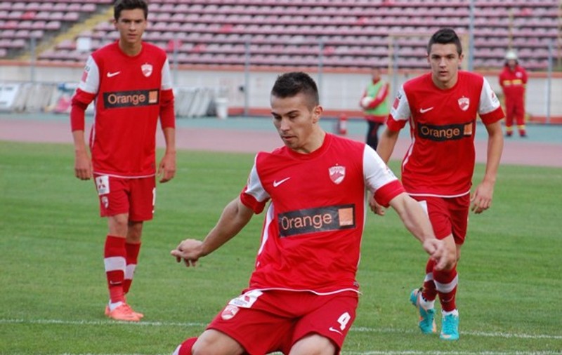 De voie de nevoie, Dinamo poate deveni FC Barcelona de România
