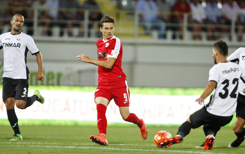 Liga I, etapa a 2-a: Dinamo - ACS Poli 2-1. ”Dublă” Rotariu, Scutaru a redus diferența. ”Câinii” sunt lideri, dar s-au jucat cu focul/ VIDEO