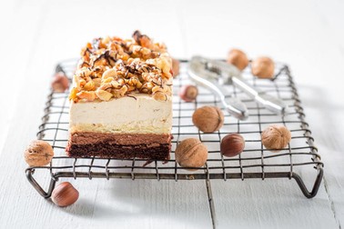 Tort de nucă de post